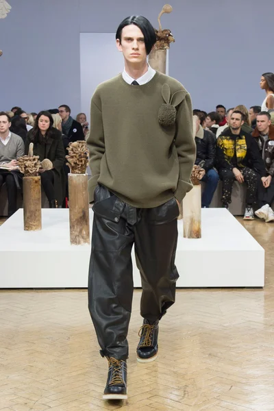 Look 22